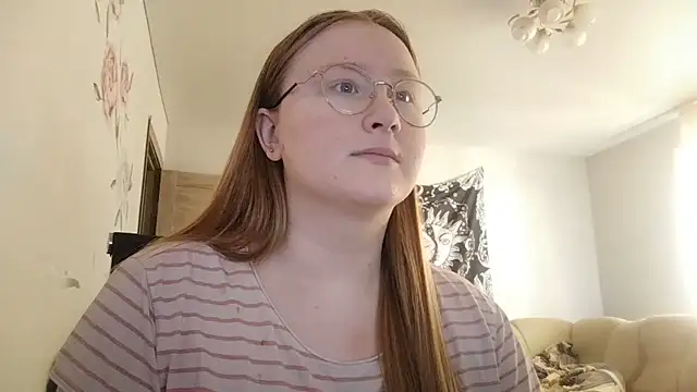 AnikaLipps online show from 26, 6, 2026