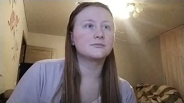 AnikaLipps online show from 11, 6, 2026