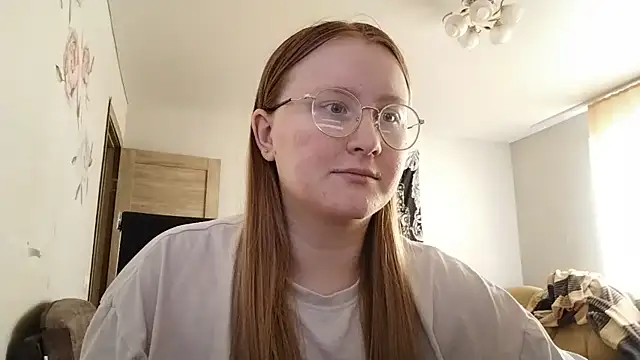 AnikaLipps online show from 17, 6, 2026