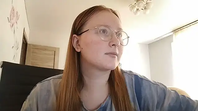 AnikaLipps online show from 27, 6, 2026