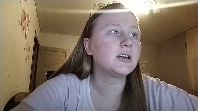 AnikaLipps online show from 17, 7, 2026