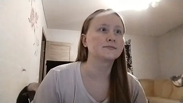 AnikaLipps online show from 8, 6, 2026