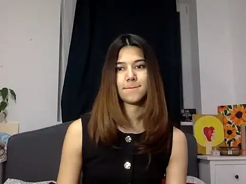 KiraVixenSweet online show from 19, 3, 2026