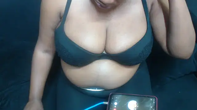 BustyNina41XX online show from 25, 3, 2026