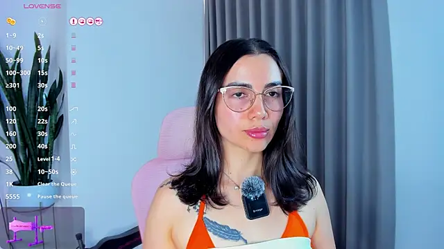 Snapshot of sara_ospina22 chatting on 12, 6, 2026 sara ospina22 online show from 12, 6, 2026