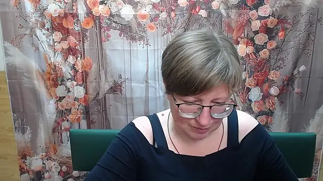 Snapshot of RadaChudna chatting on 29, 5, 2026 RadaChudna online show from 29, 5, 2026
