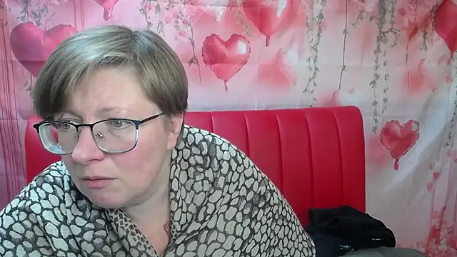 Snapshot of RadaChudna chatting on 3, 5, 2026 RadaChudna online show from 3, 5, 2026