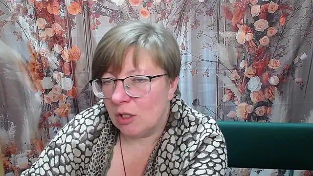 Snapshot of RadaChudna chatting on 25, 4, 2026 RadaChudna online show from 25, 4, 2026