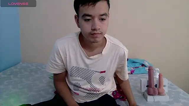 Snapshot of IronDante chatting on 4, 6, 2026 IronDante online show from 4, 6, 2026