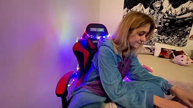 Sophiasnarl online show from 24, 6, 2026