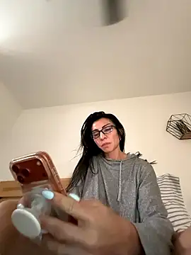 lunasexy79 online show from 9, 4, 2026