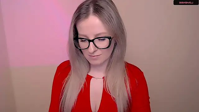 AnnePeach online show from 17, 4, 2026