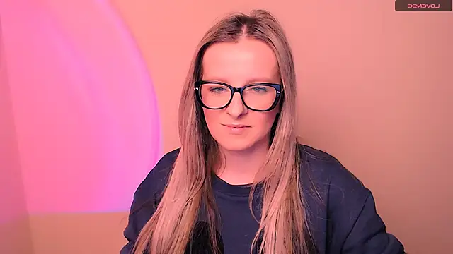 AnnePeach online show from 15, 2, 2026