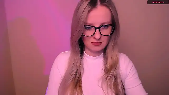 AnnePeach online show from 1, 3, 2026