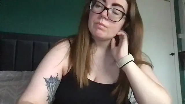 CurvyBx online show from 24, 3, 2026
