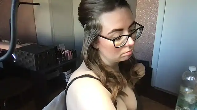 CurvyBx online show from 28, 3, 2026