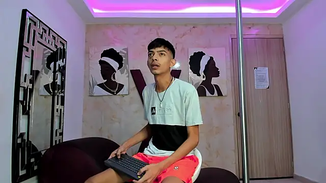 KITTY BOSH online show from 28, 2, 2026