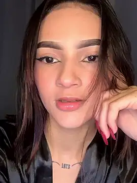 CarolineEvans x online show from 2, 4, 2026