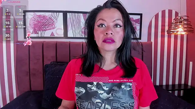 Saray Becker  online show from 28, 2, 2026