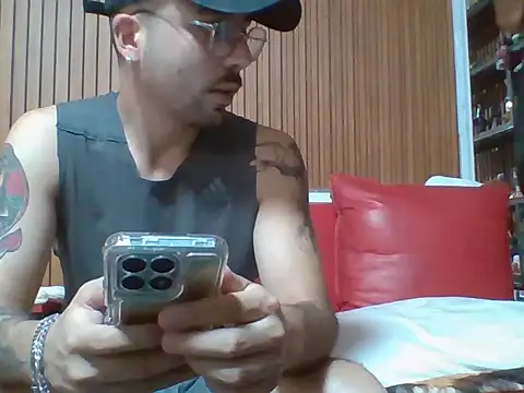 Snapshot of Karamel444 chatting on 4, 3, 2026 Karamel444 online show from 4, 3, 2026