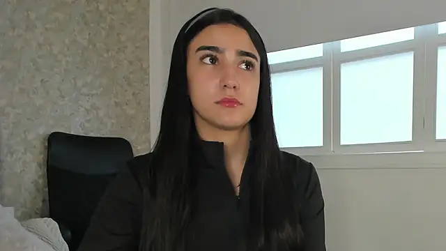 Snapshot of Anika_H chatting on 4, 6, 2026 Anika H online show from 4, 6, 2026