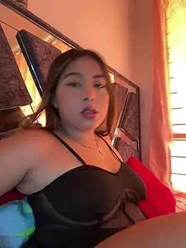 Snapshot of Emiily_joee_ chatting on 9, 5, 2026 Emiily joee online show from 9, 5, 2026