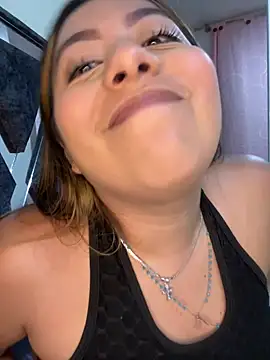 Snapshot of Emiily_joee_ chatting on 16, 5, 2026 Emiily joee online show from 16, 5, 2026