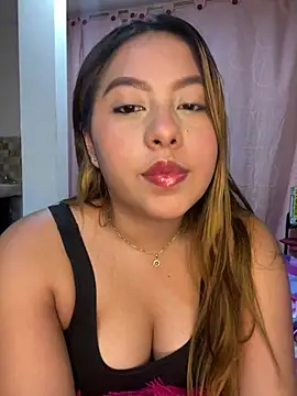 Snapshot of Emiily_joee_ chatting on 31, 5, 2026 Emiily joee online show from 31, 5, 2026