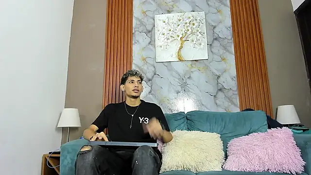 YOUNG BOYS HELL online show from 28, 3, 2026