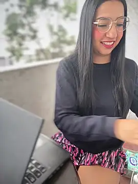 Daniela Pink online show from 21, 5, 2026