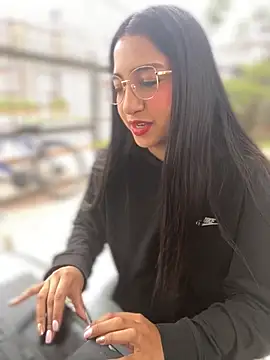 Daniela Pink online show from 29, 5, 2026
