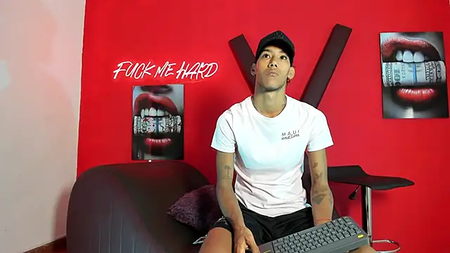 GREEN BOYS online show from 26, 2, 2026