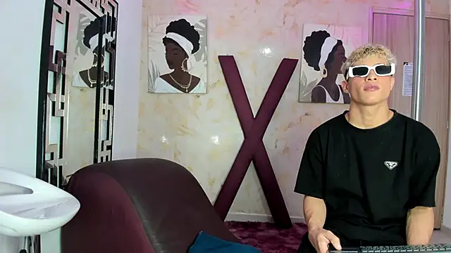 GREEN BOYS online show from 19, 4, 2026