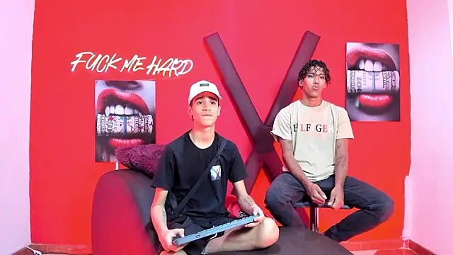 GREEN BOYS online show from 15, 2, 2026