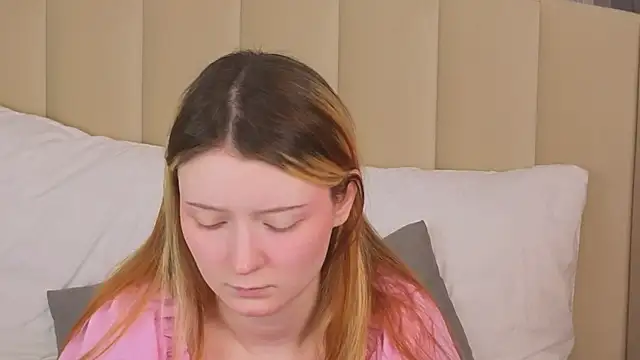 Snapshot of AlyssFrost chatting on 29, 5, 2026 AlyssFrost online show from 29, 5, 2026