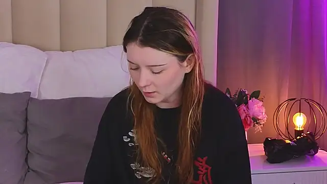 AlyssFrost online show from 18, 6, 2026