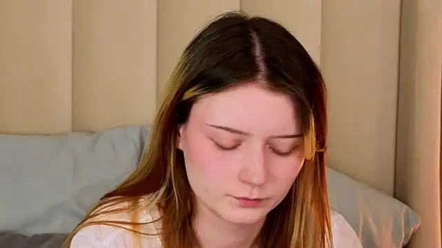 AlyssFrost online show from 7, 7, 2026
