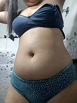 Snapshot of taniya0 chatting on 12, 5, 2026 taniya0 online show from 12, 5, 2026