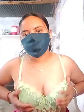 taniya0 online show from 8, 3, 2026