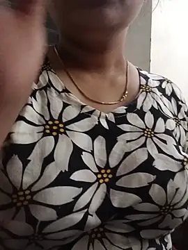 Snapshot of taniya0 chatting on 24, 4, 2026 taniya0 online show from 24, 4, 2026