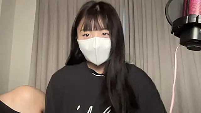 Snapshot of uni_cha chatting on 4, 4, 2026 uni cha online show from 4, 4, 2026