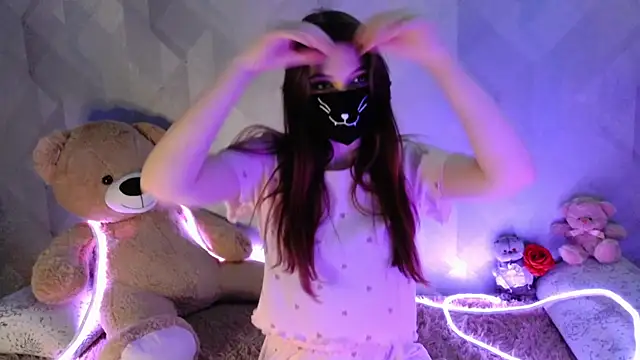 llonaMask online show from 27, 2, 2026