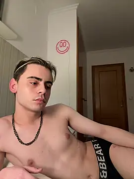 YourFavouriteTwink online show from 15, 2, 2026