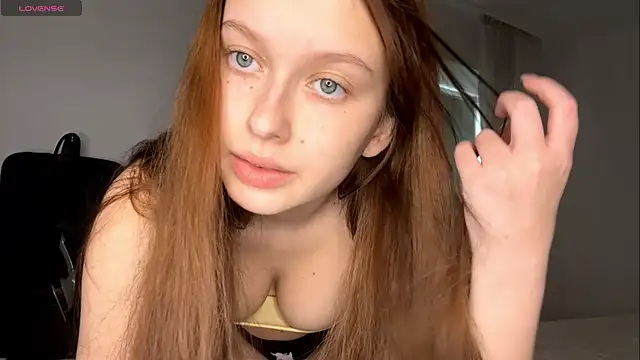 LoryMusetti online show from 17, 4, 2026