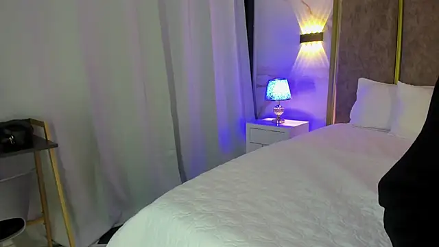 PerlaRogerss  online show from 25, 3, 2026