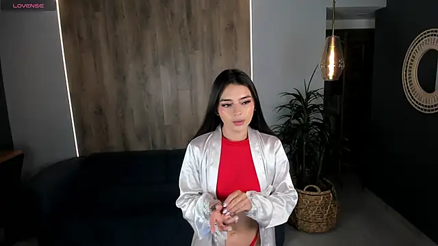 JulietteMoreau online show from 20, 6, 2026