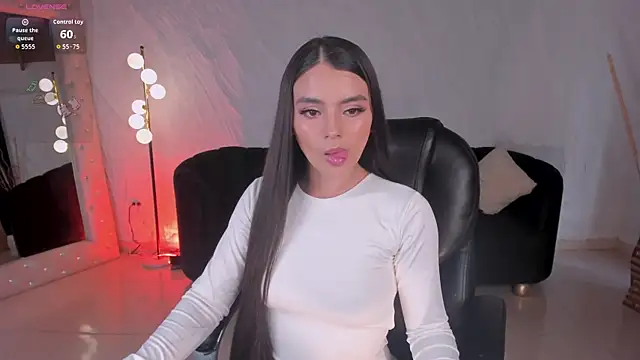 JulietteMoreau online show from 25, 5, 2026