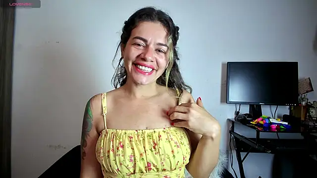 oriana thomson01 online show from 25, 7, 2026