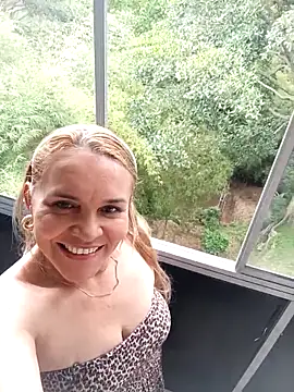 charlotte milf30 online show from 24, 2, 2026