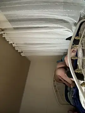 Valentinacouple online show from 5, 3, 2026